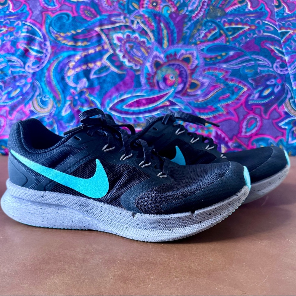 Nike Black and Blue Athletic Shoes